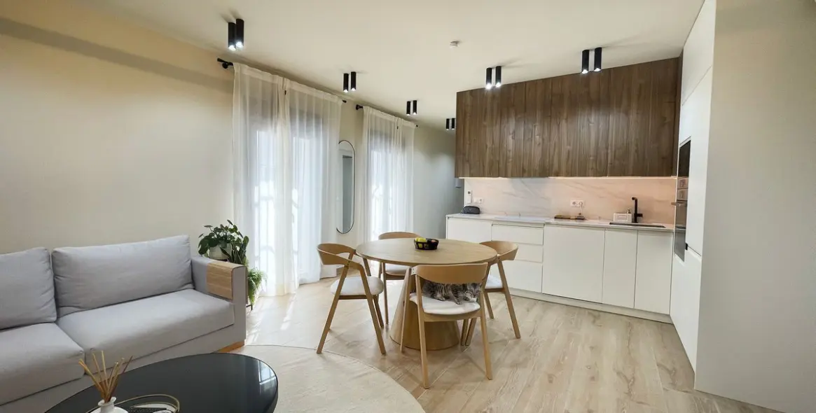 Venta de apartamento en planta media en Puerto Banús 5