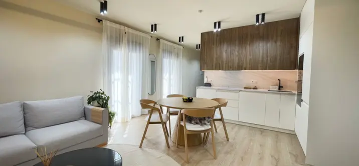 Sale of middle floor apartment in Puerto Banús 4