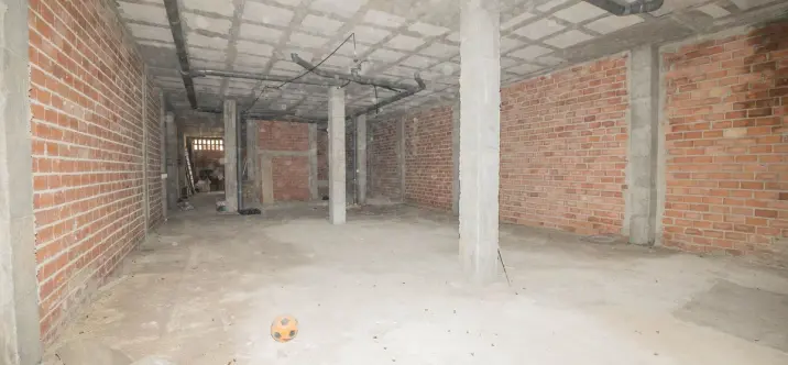 Sale of commercial premises in Fuengirola 3