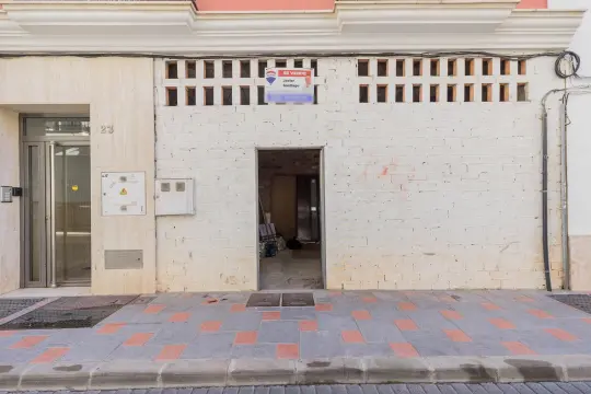 Image 6 thumb
