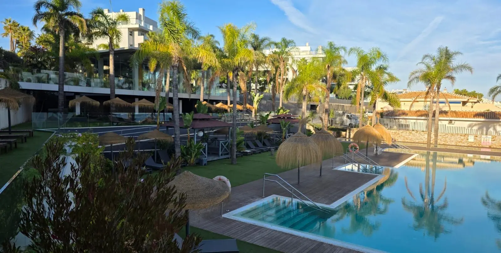 Продажа апартаментов на первом этаже в Mijas Costa 17