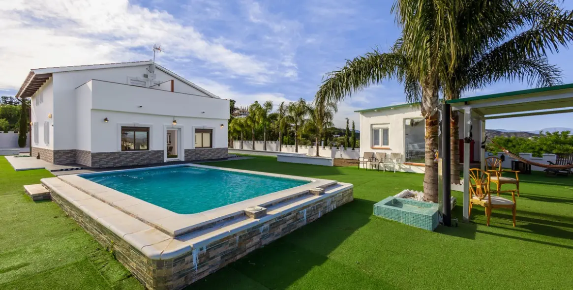 Sale of detached villa in Alhaurín el Grande 3