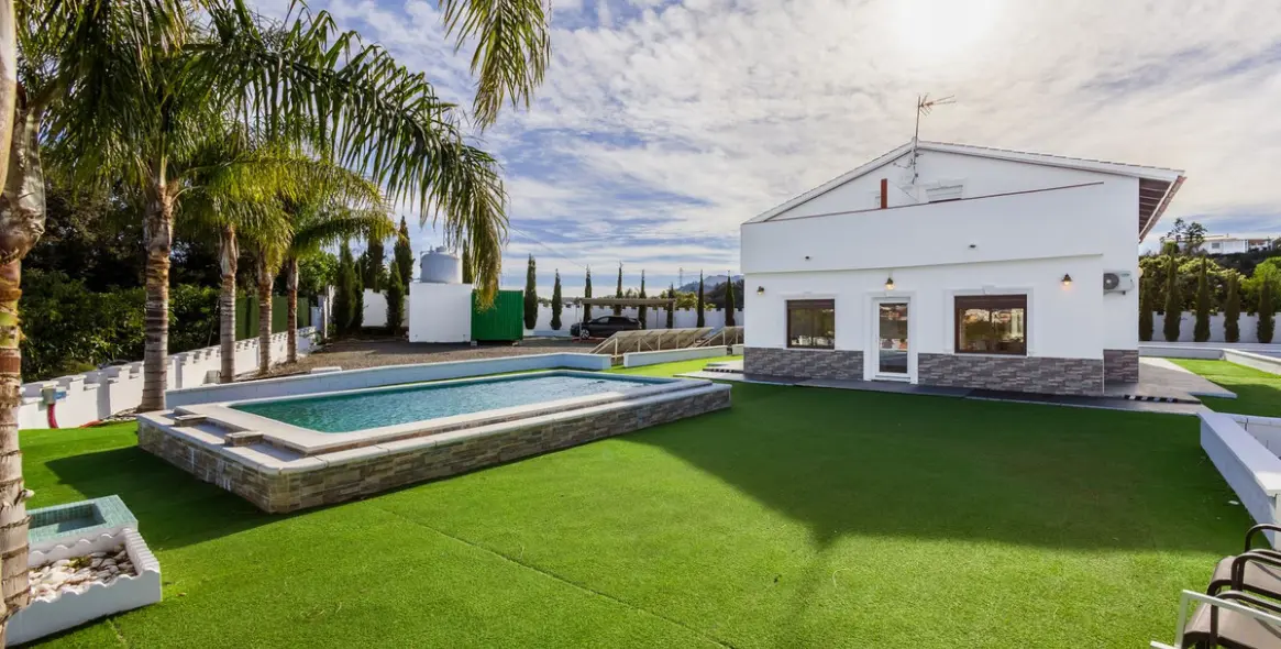 Sale of detached villa in Alhaurín el Grande 5