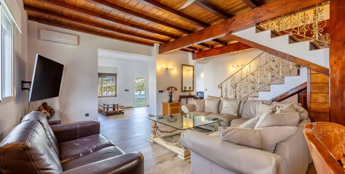 Sale of detached villa in Alhaurín el Grande 13