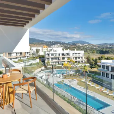 Sale of penthouse in Estepona