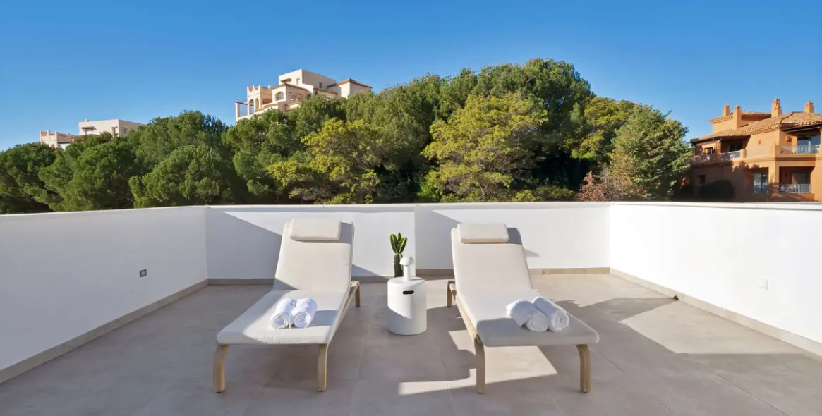 Venta de ático en Estepona 28