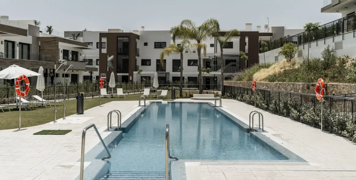 Venta de ático en Estepona 32