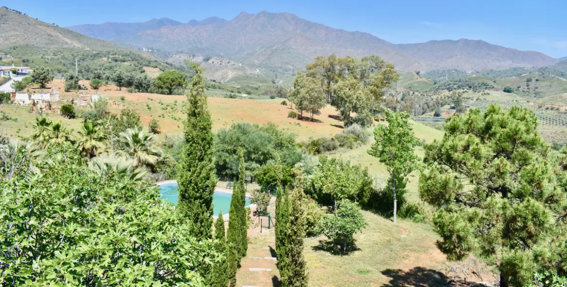 Venta de villa independiente en La Cala de Mijas 2