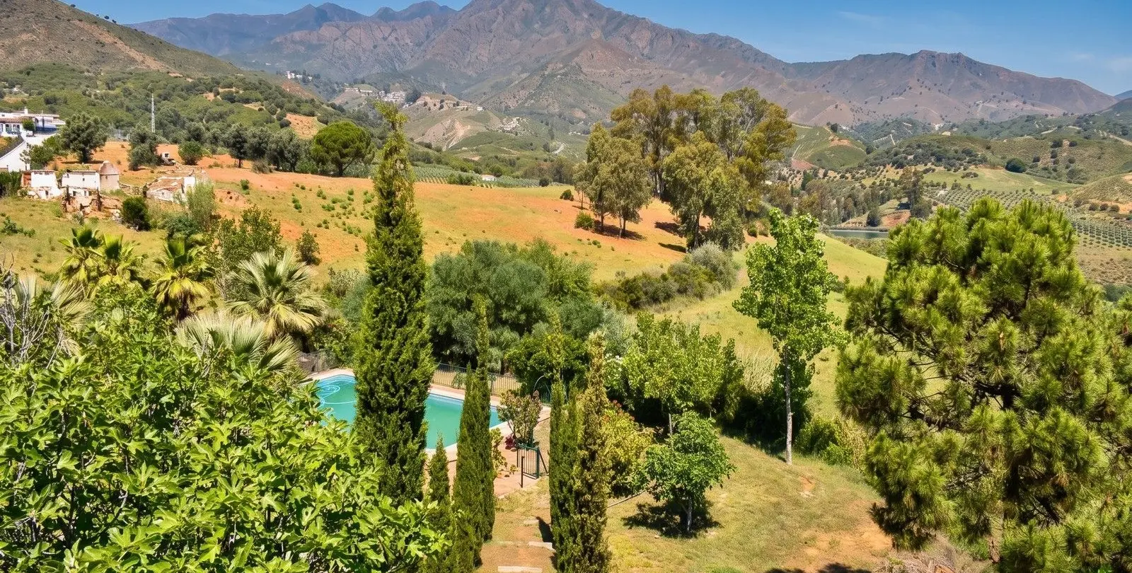 Продажа  отдельно стоящей виллы в La Cala de Mijas 4