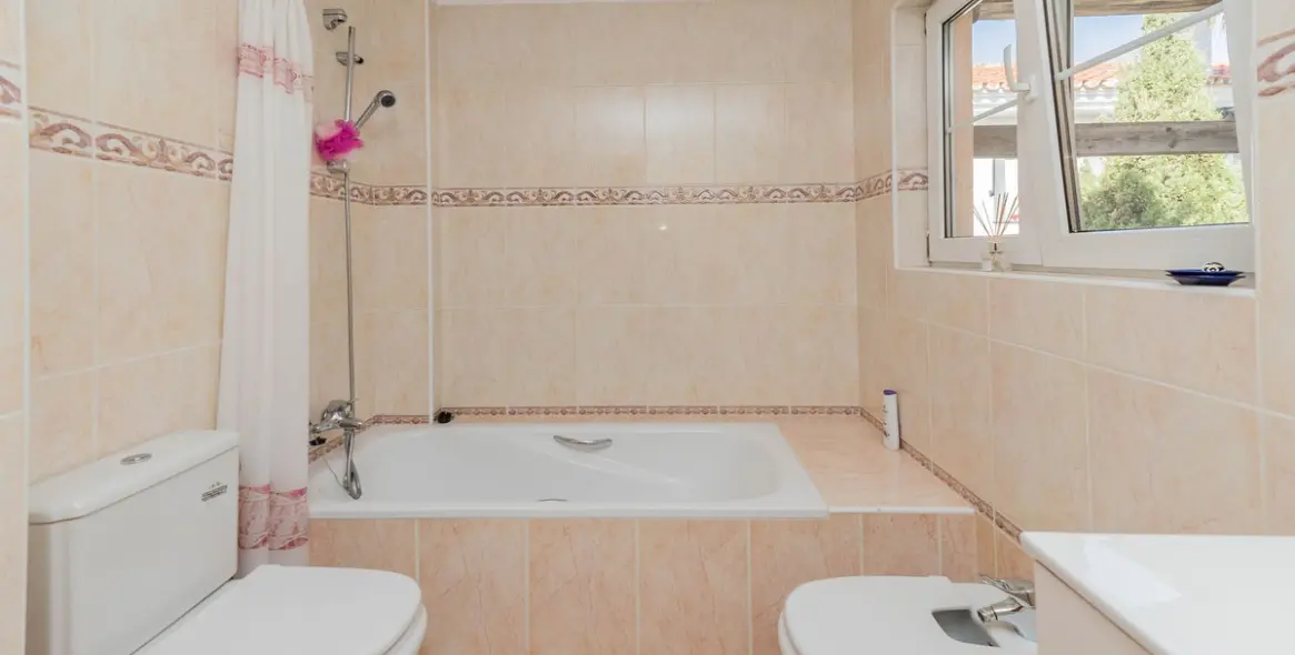 Venta de villa independiente en Fuengirola 6