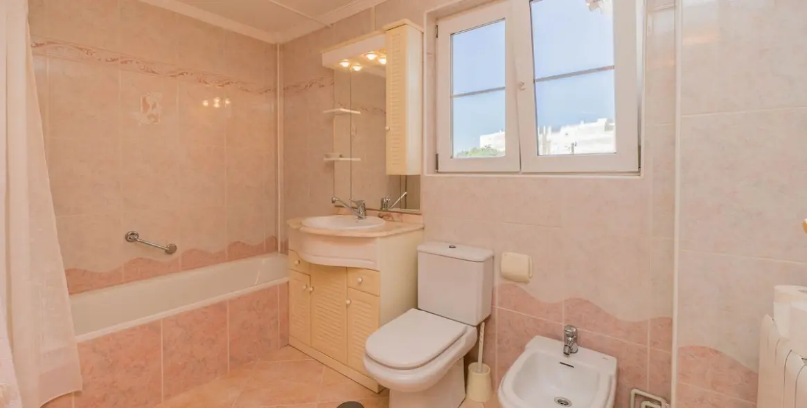 Venta de villa independiente en Fuengirola 11