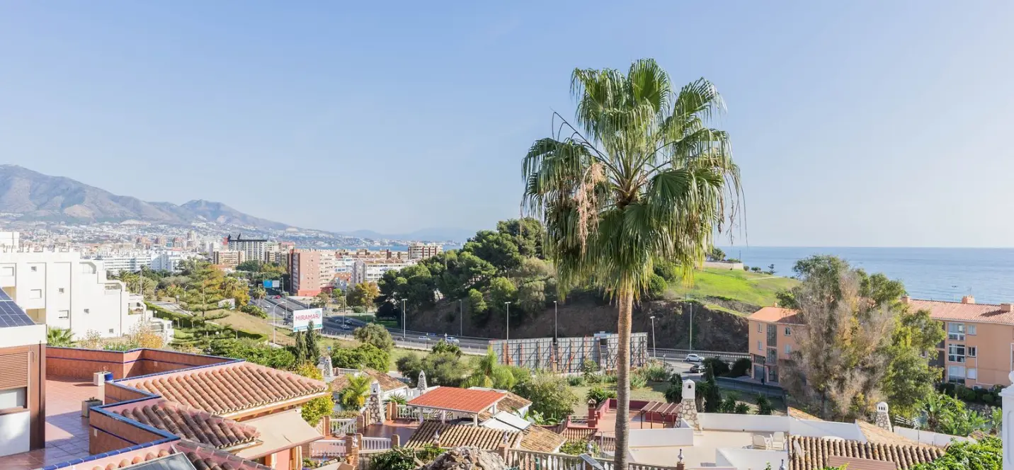 Sale of detached villa in Fuengirola 2