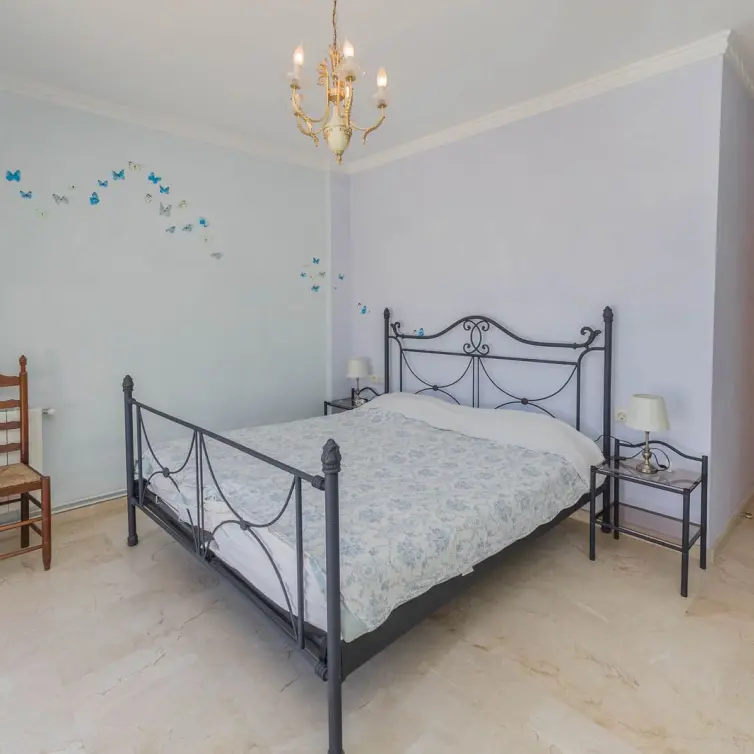 Sale of detached villa in Fuengirola