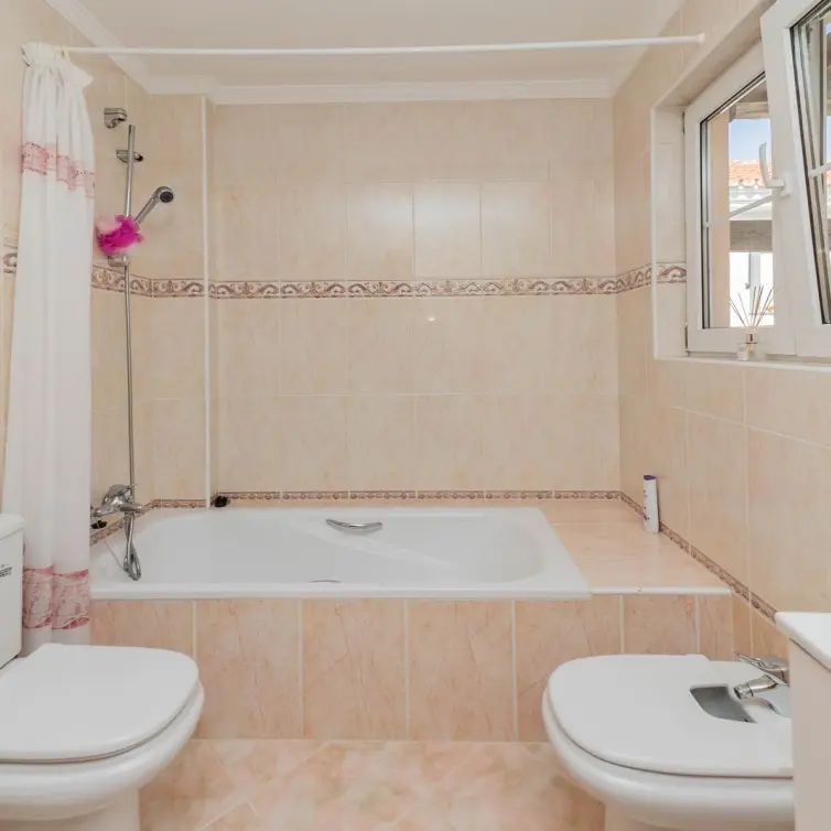 Sale of detached villa in Fuengirola