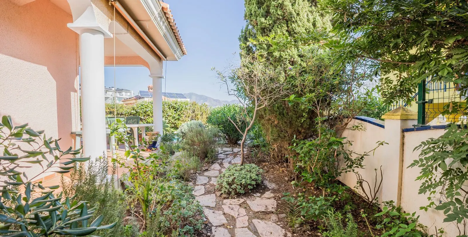 Venta de villa independiente en Fuengirola 36