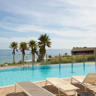 Venta de apartamento en planta media en Estepona