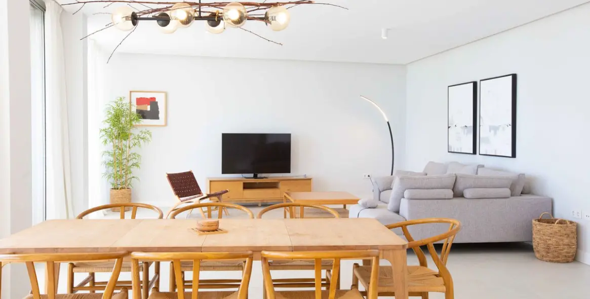 Venta de apartamento en planta media en Estepona 6