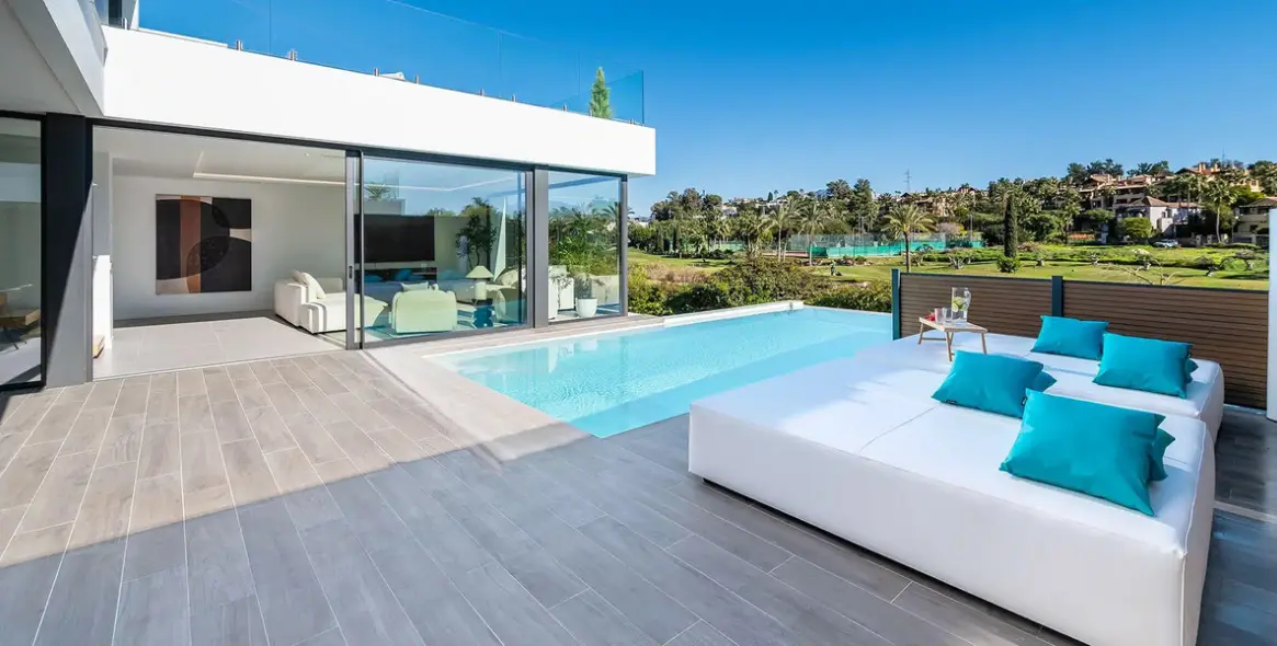 Продажа  отдельно стоящей виллы в El Paraiso 1