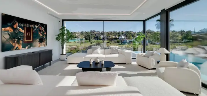 Venta de villa independiente en El Paraiso 1