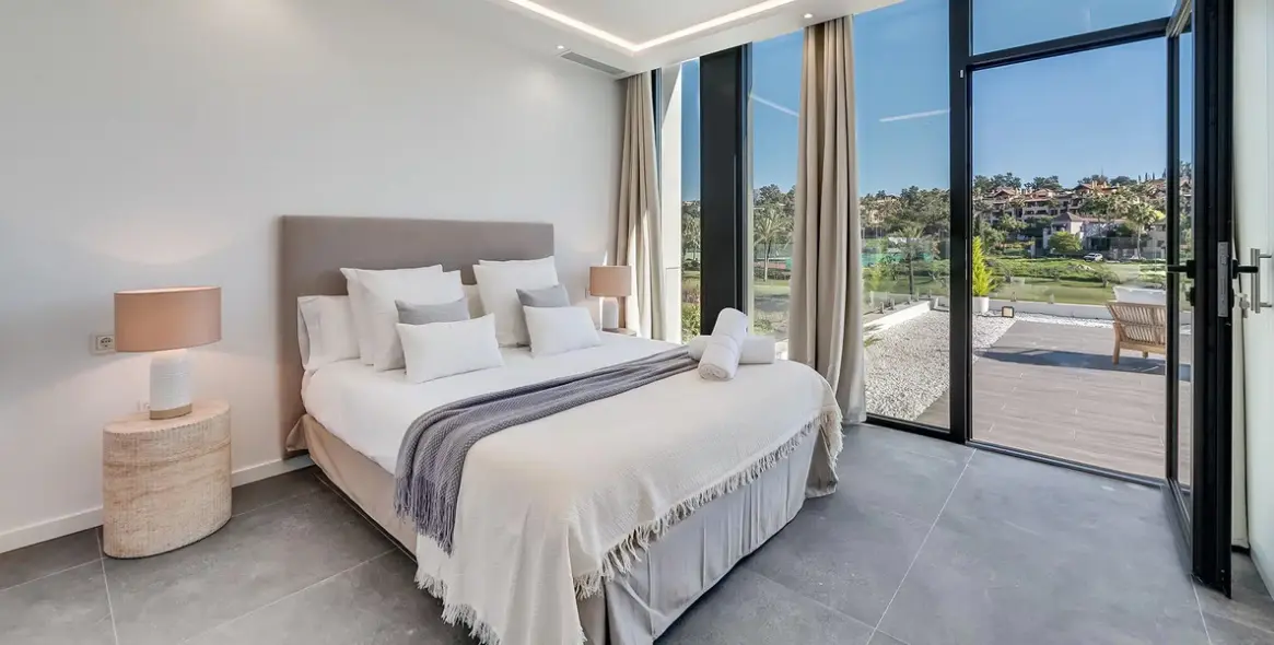 Продажа  отдельно стоящей виллы в El Paraiso 7