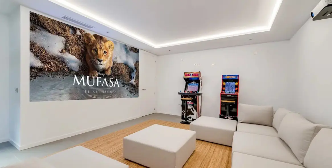 Продажа  отдельно стоящей виллы в El Paraiso 12