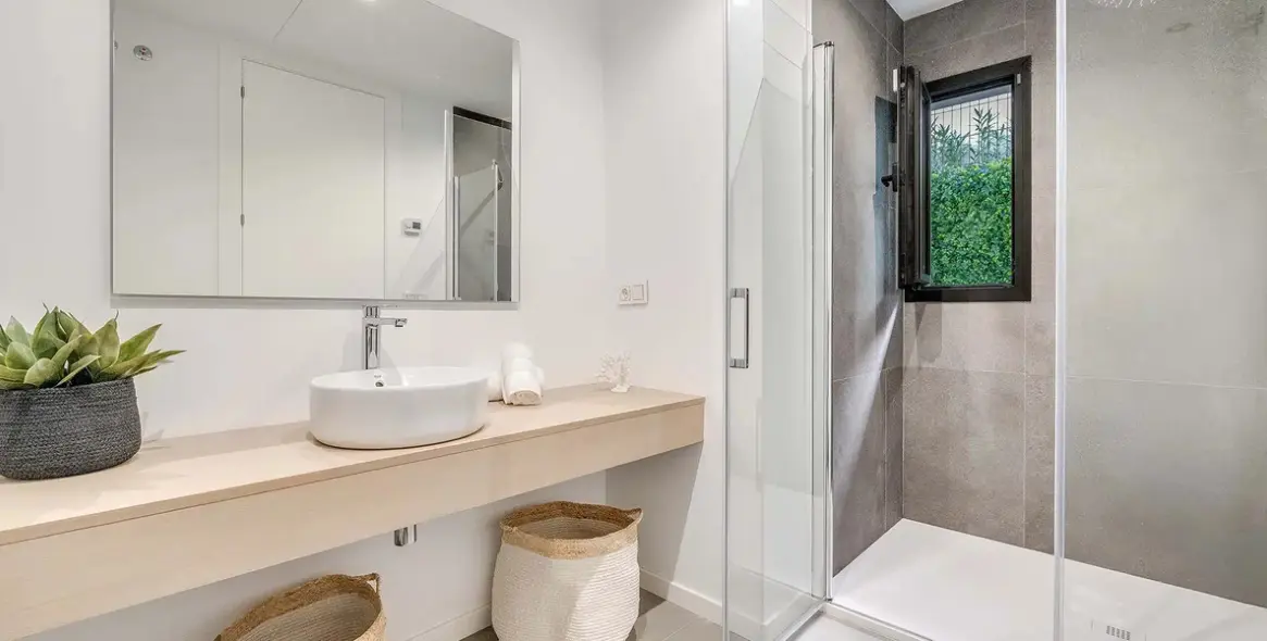 Продажа  отдельно стоящей виллы в El Paraiso 20