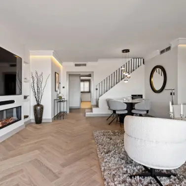 Venta de ático dúplex en Estepona