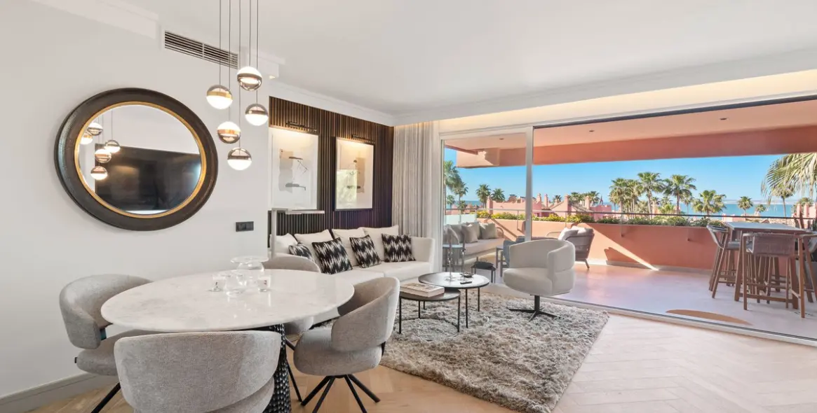 Venta de ático dúplex en Estepona 4