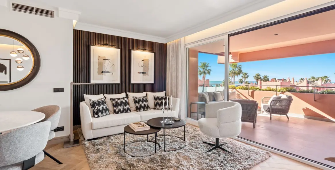 Venta de ático dúplex en Estepona 5