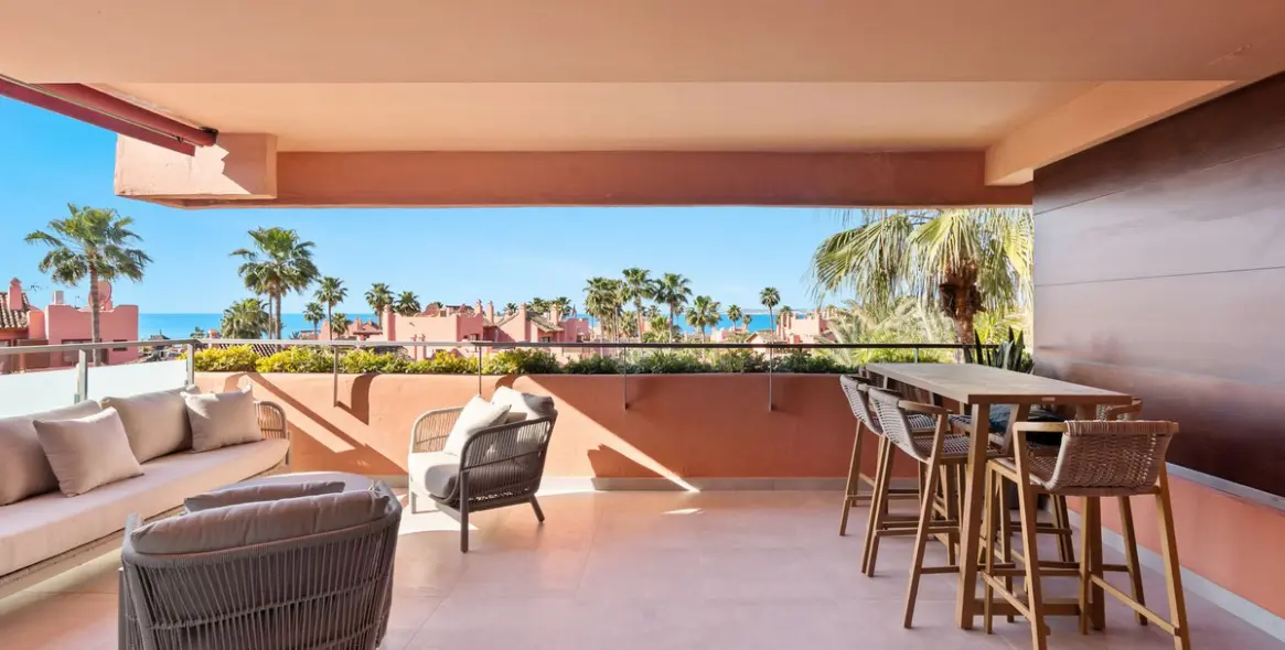 Venta de ático dúplex en Estepona 8