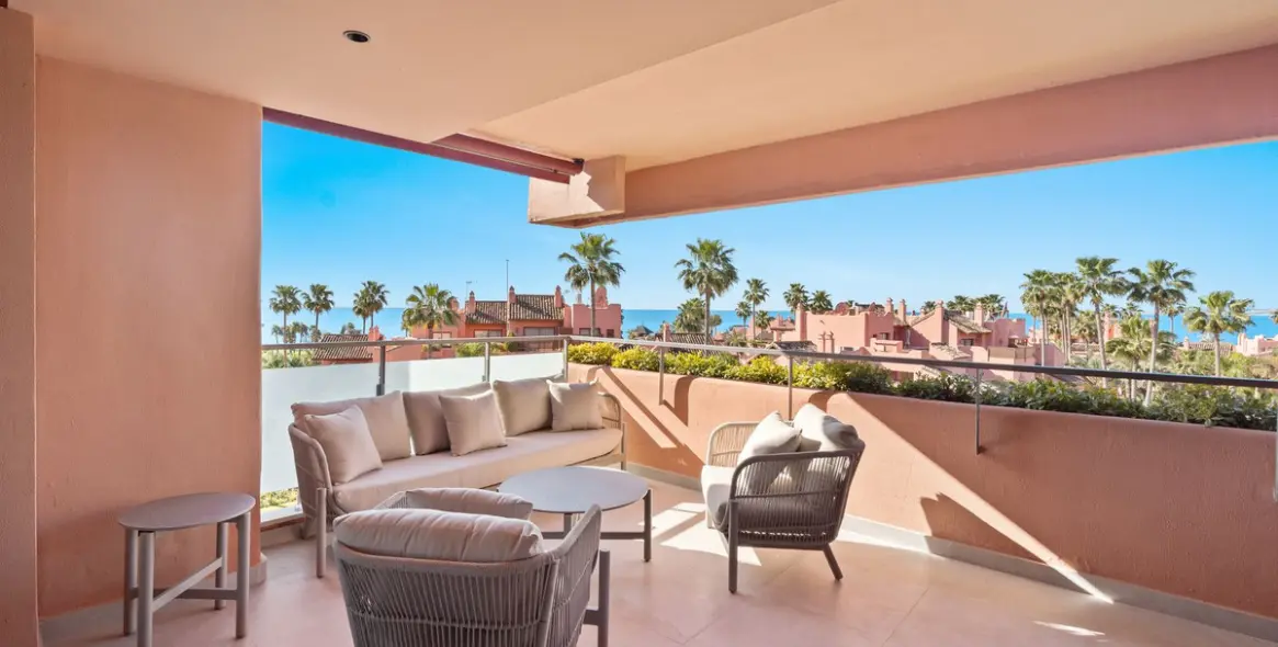 Venta de ático dúplex en Estepona 9