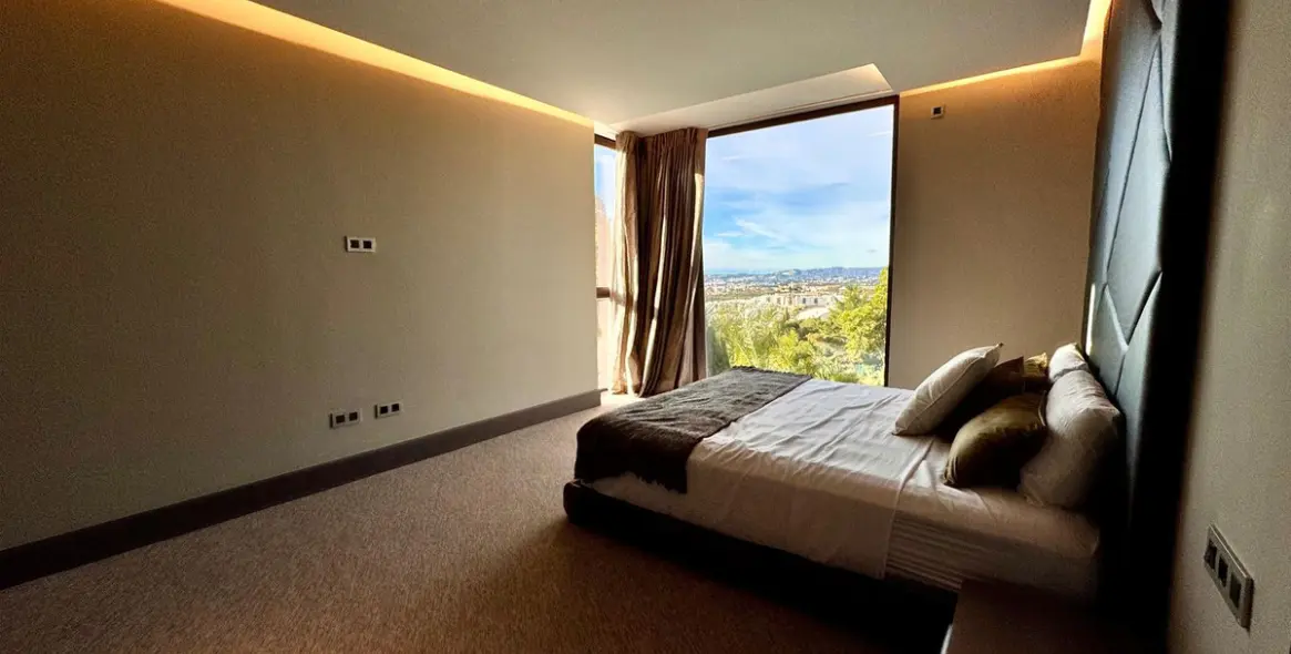 Venta de villa independiente en Higueron 3