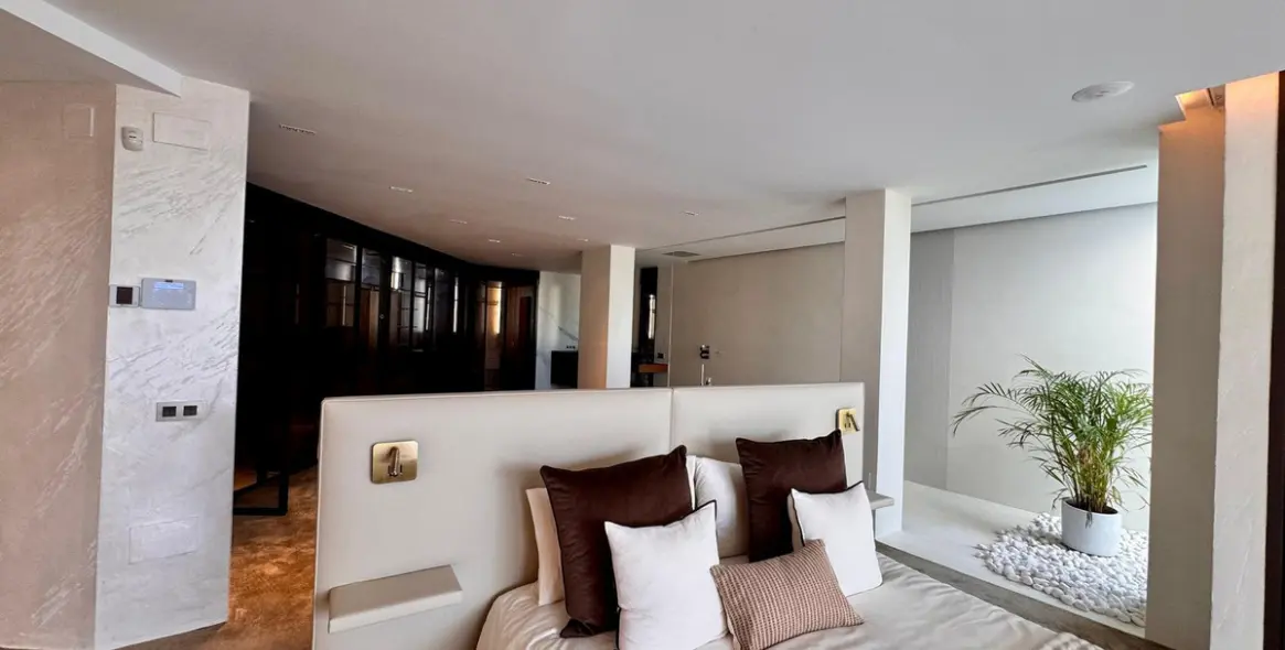 Venta de villa independiente en Higueron 7