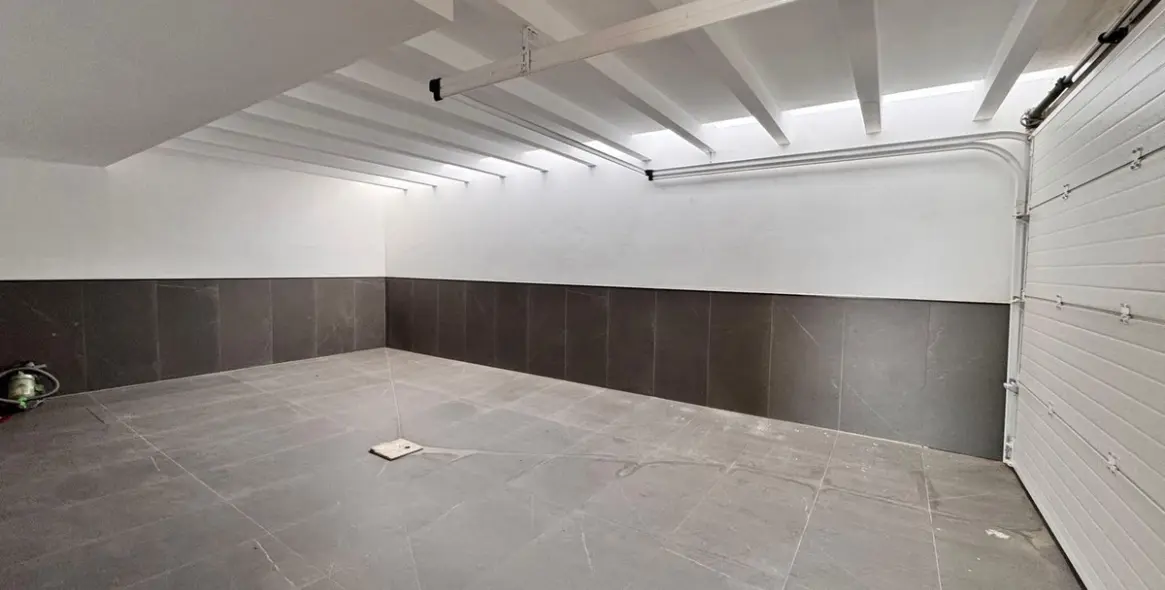 Venta de villa independiente en Higueron 10