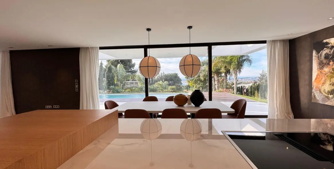 Venta de villa independiente en Higueron 12