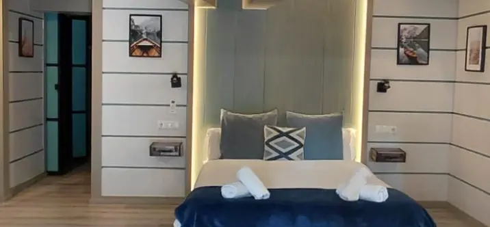 Venta de villa independiente en Marbella 0