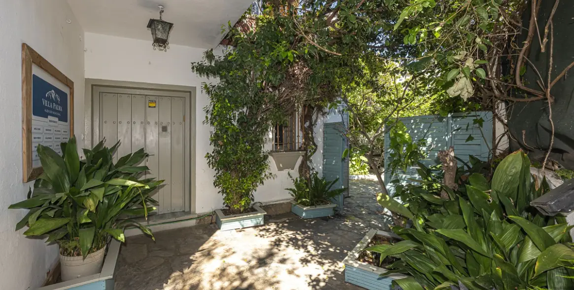 Sale of detached villa in Marbella 1