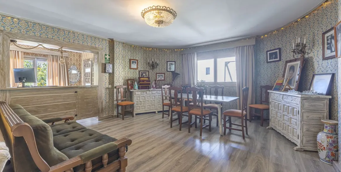 Sale of detached villa in Marbella 6