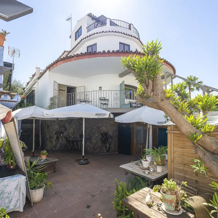 Sale of detached villa in Marbella