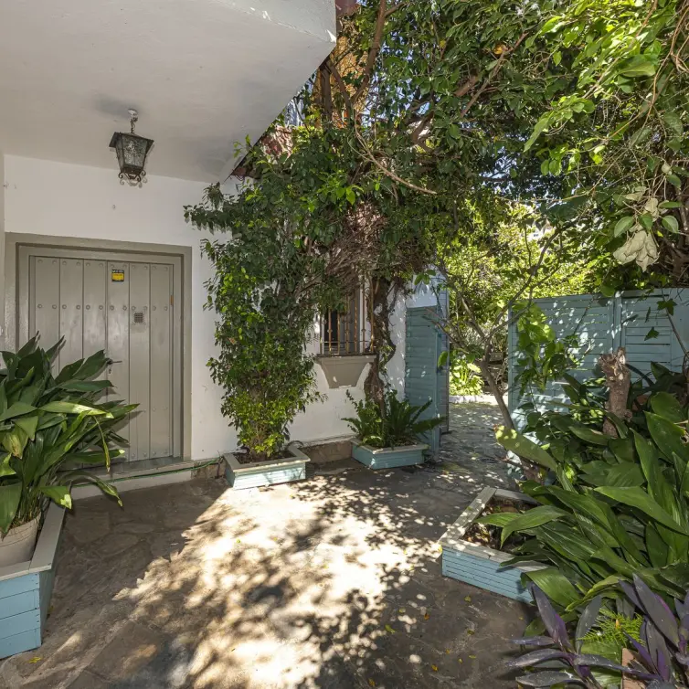 Sale of detached villa in Marbella