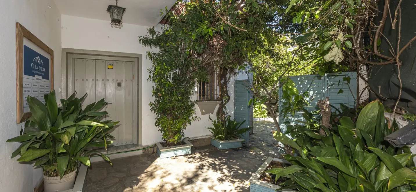 Sale of detached villa in Marbella 1