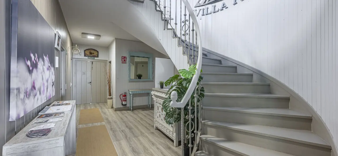Sale of detached villa in Marbella 3