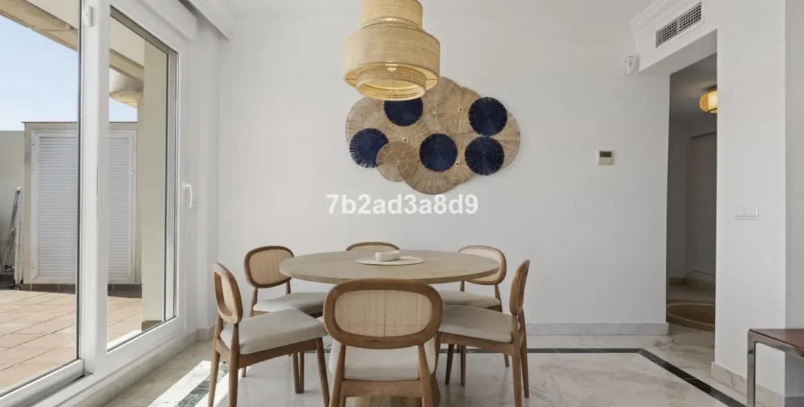 Venta de ático en Puerto Banús 9