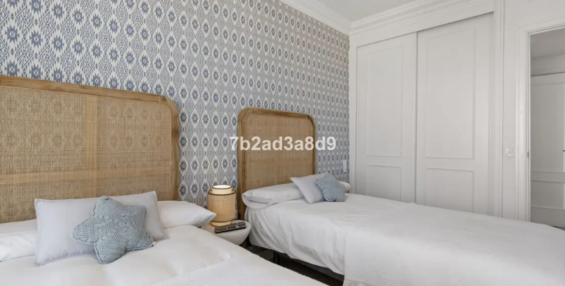 Venta de ático en Puerto Banús 15