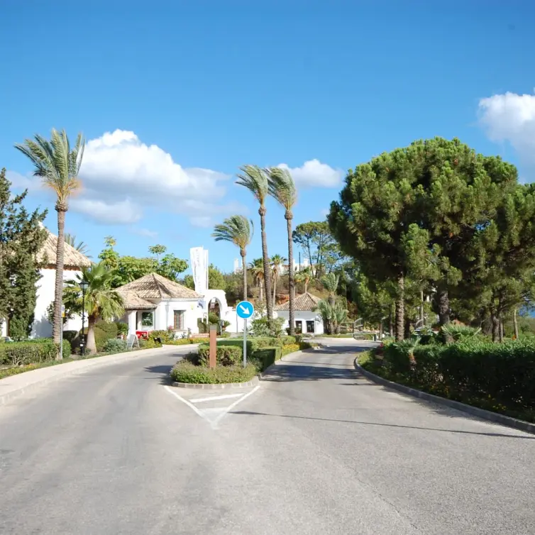 Sale of detached villa in Benahavís