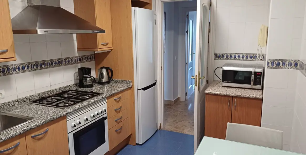 Долгосрочная аренда апартаментов на среднем этаже в San Pedro de Alcántara 2