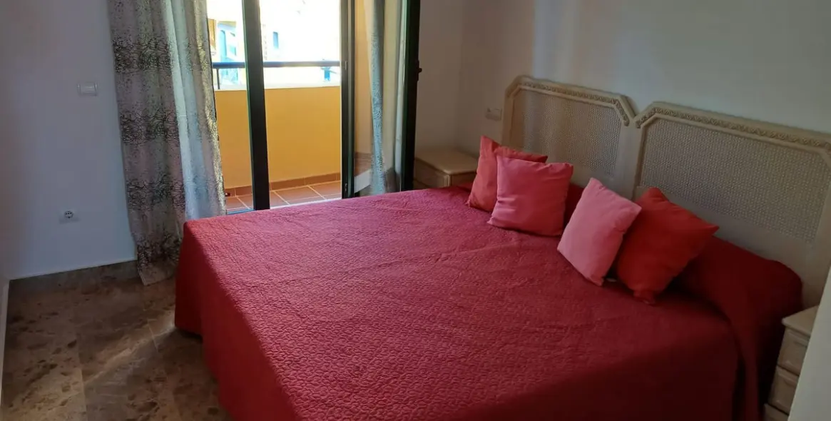 Долгосрочная аренда апартаментов на среднем этаже в San Pedro de Alcántara 7