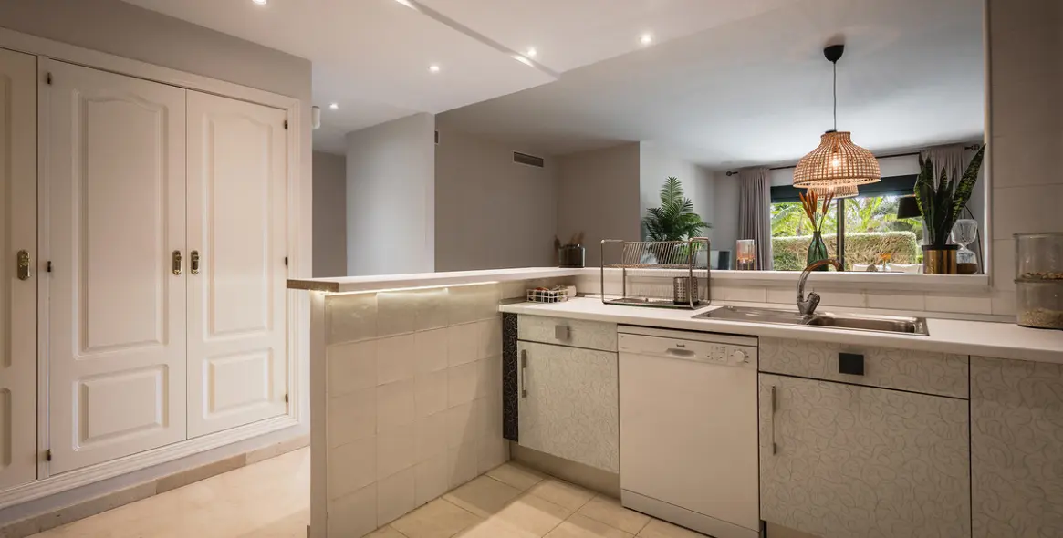 Long-term rent of ground floor apartment in San Pedro de Alcántara 17