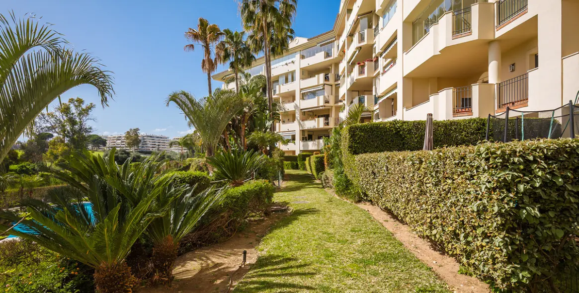 Long-term rent of ground floor apartment in San Pedro de Alcántara 25