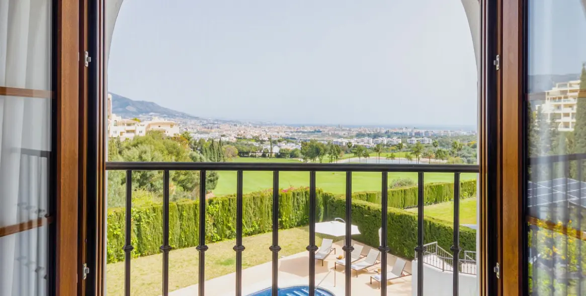 Alquiler a largo plazo de villa independiente en Mijas Costa 5